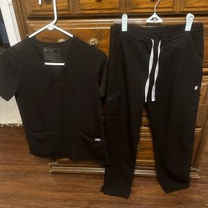 FIGS Black Scrub Set with Grey Drawstrings. XS top and XS/Petite bottom